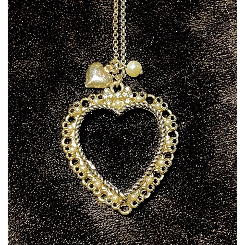 Betsey Johnson Gold Tone Heart Pearl Necklace Crystal Coquette Y2K Whimsigoth
